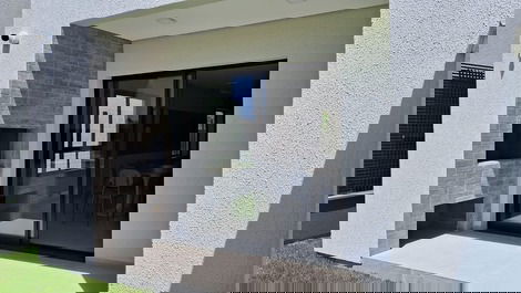 Casa em Condomínio para Aluguel de Temporada na Praia do Rosa