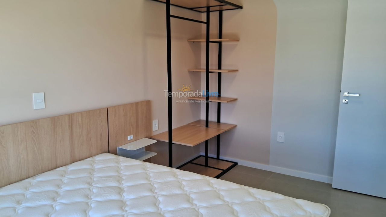 Casa para aluguel de temporada em Imbituba (Praia da Rosa)