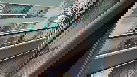 One-bedroom apartment for rent, one block from the beach, Balneario Camboriu city center.