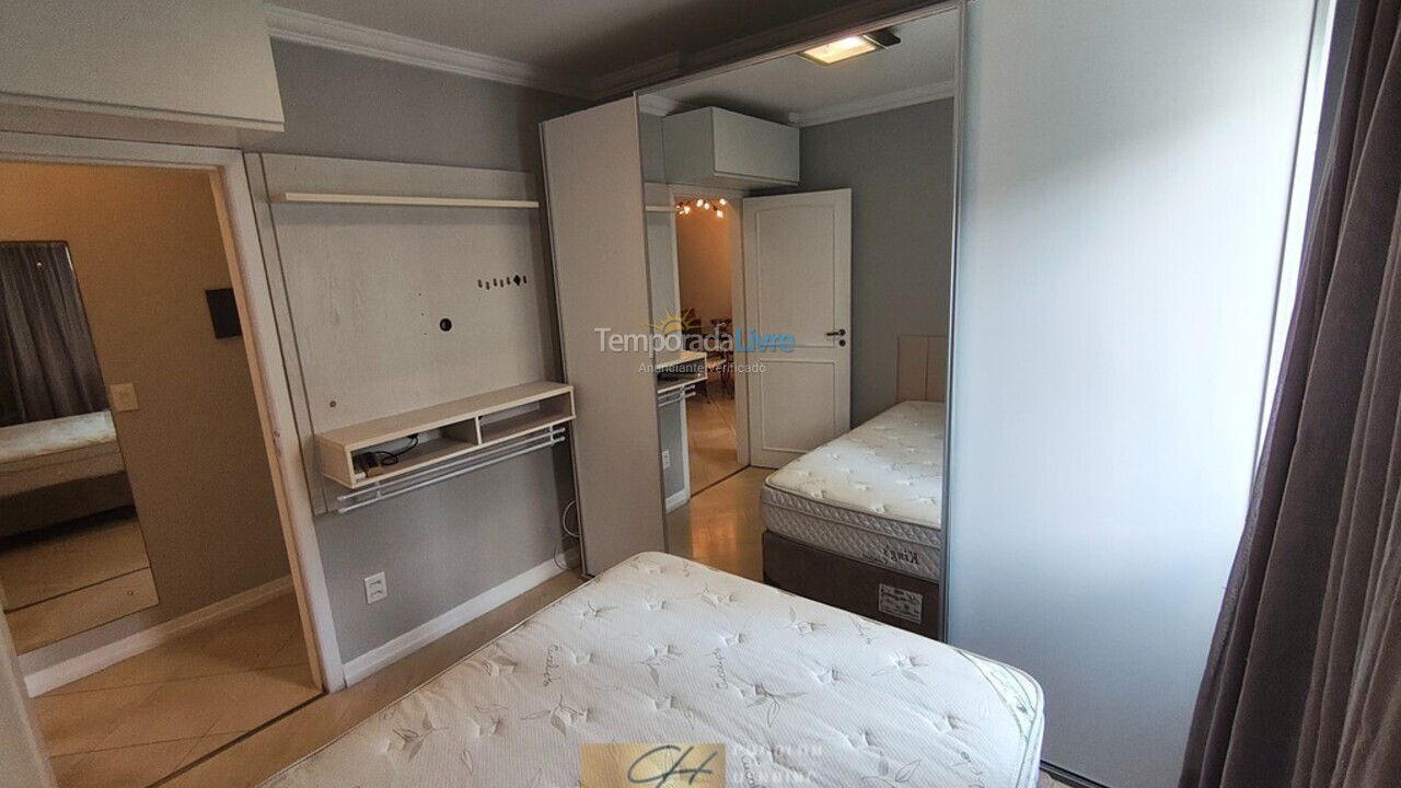 Apartment for vacation rental in Balneário Camboriú (Centro)