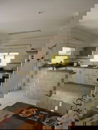 Maresias house closed condominium 50 meters from the beach