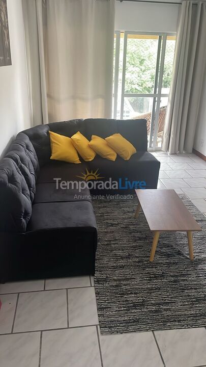 Apartamento para aluguel de temporada em Itapema (Canto da Praia)