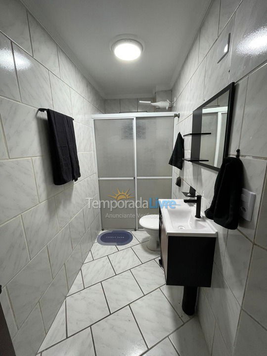 Apartamento para aluguel de temporada em Itapema (Canto da Praia)