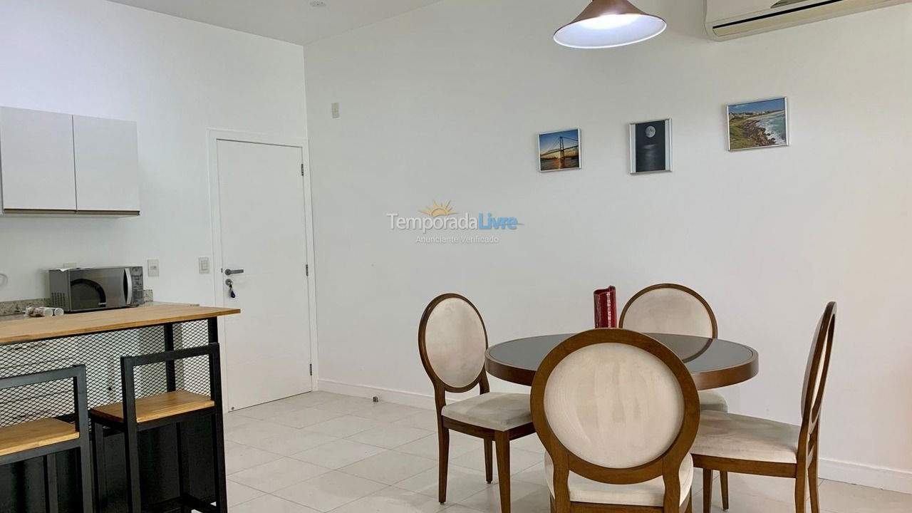 Apartamento para alquiler de vacaciones em Florianópolis (Praia do Santinho)