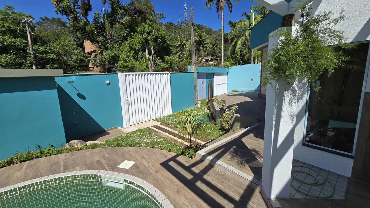 Casa para aluguel de temporada em Ubatuba (Praia do Tenório)