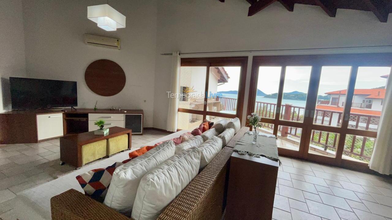 Apartamento para alquiler de vacaciones em Ubatuba (Praia Grande)
