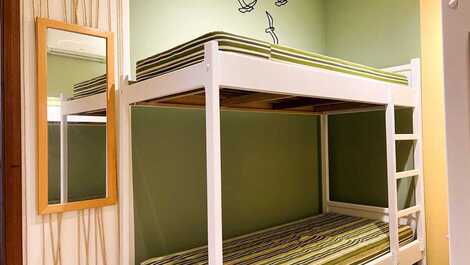 Apartamento com 2 dormitórios no Condomínio Grand Bali Resort