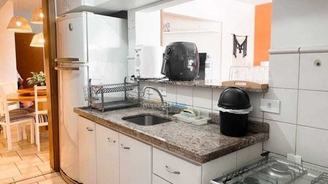 Apartamento para aluguel de temporada em Ubatuba (Praia Grande)