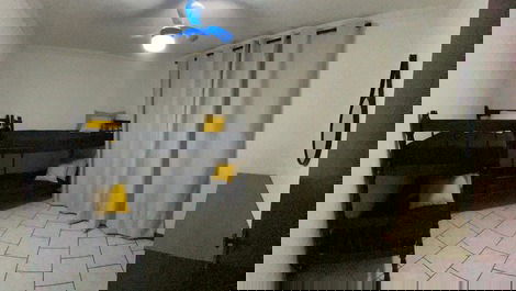 Apartamento todo reformado a 50 metros da praia