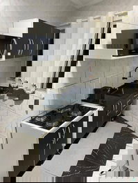 Apartamento todo reformado a 50 metros da praia