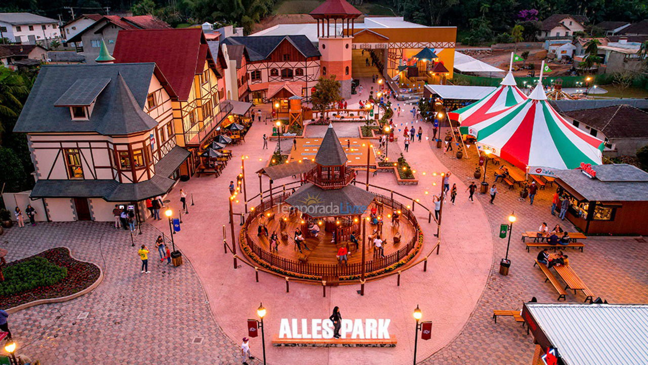 Casa para aluguel de temporada em Navegantes (Meia Praia)