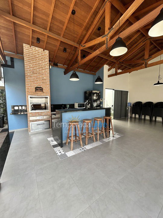 Casa para alquiler de vacaciones em Taubaté (Independência)