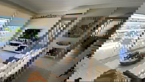 Apartamento em Riviera próximo a praia