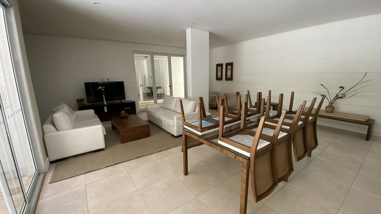 Apartamento para aluguel de temporada em Bertioga (Riviera de São Lourenço)