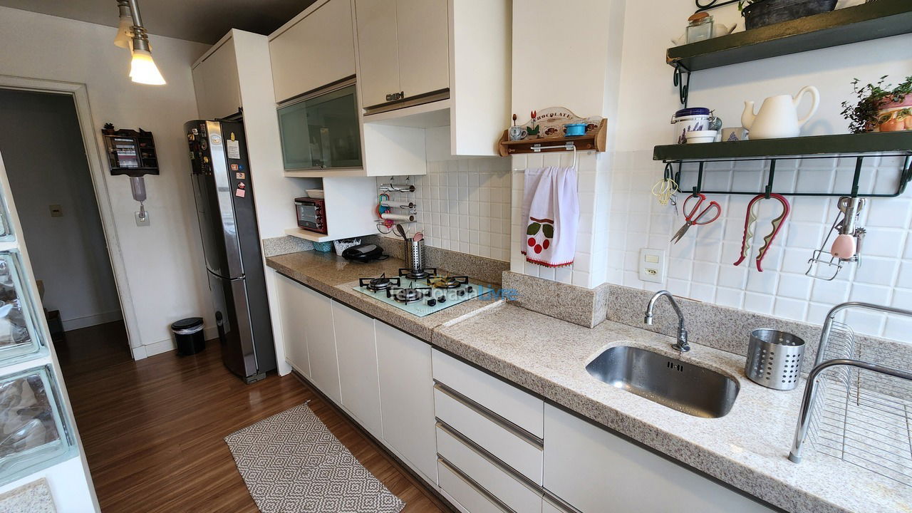 Apartment for vacation rental in Itapema (Meia Praia)