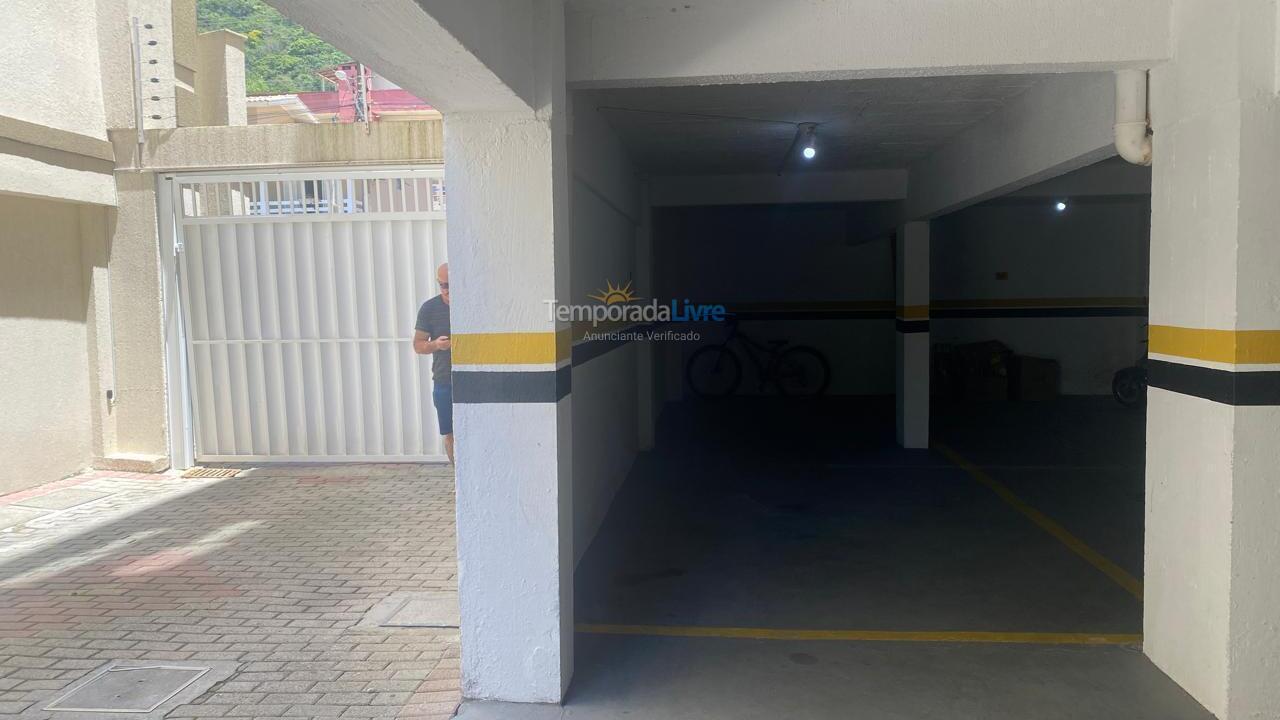 Apartment for vacation rental in Bombinhas (Praia de Bombas)