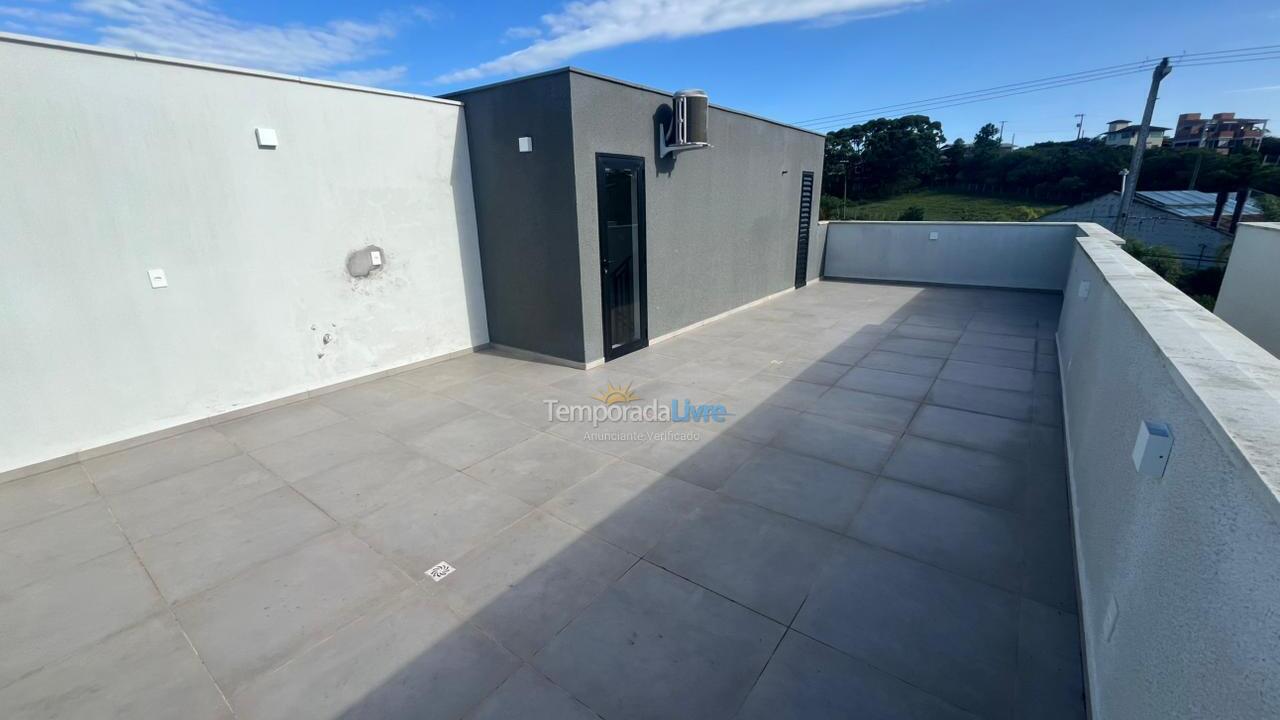 Casa para aluguel de temporada em Imbituba (Praia do Rosa)