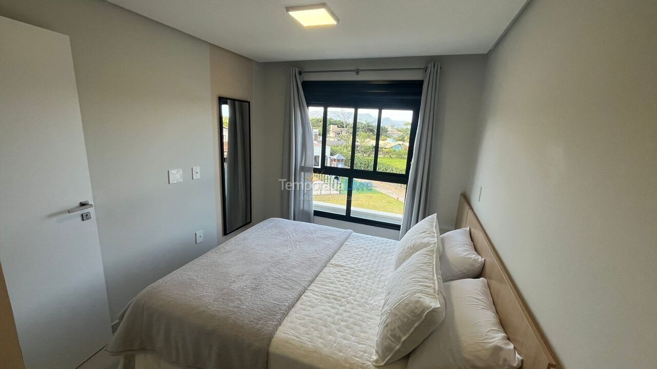 Casa para aluguel de temporada em Imbituba (Praia do Rosa)