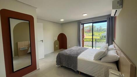 Casa em Condomínio para Aluguel de Temporada na Praia do Rosa