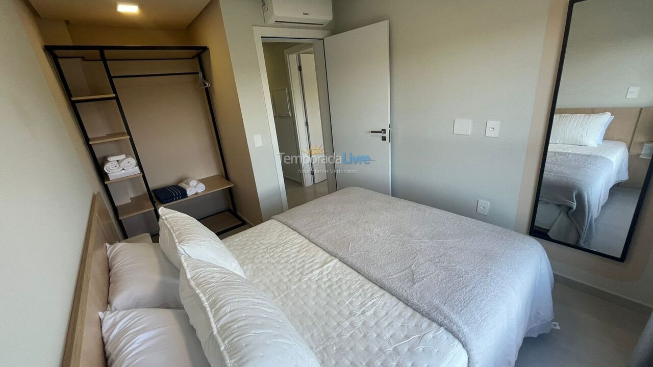 Casa para aluguel de temporada em Imbituba (Praia do Rosa)