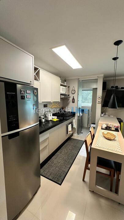 Apartment for vacation rental in Governador Celso Ramos (Praia de Palmas)