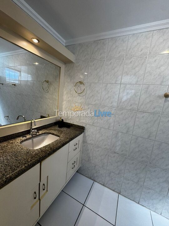 Apartamento para alquiler de vacaciones em Itapema (Meia Praia)