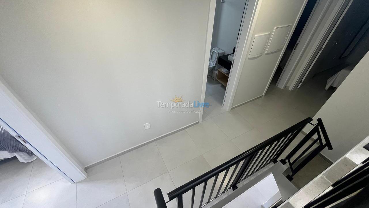 Casa para aluguel de temporada em Imbituba (Praia do Rosa)