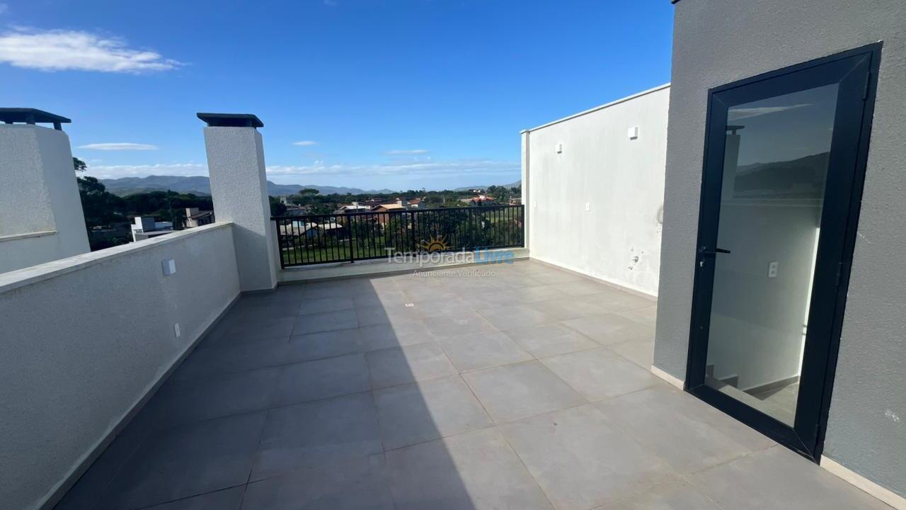 Casa para aluguel de temporada em Imbituba (Praia do Rosa)