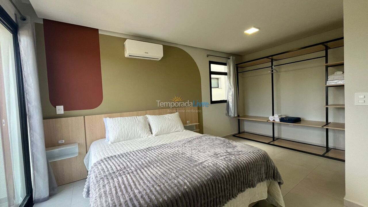 Casa para aluguel de temporada em Imbituba (Praia do Rosa)