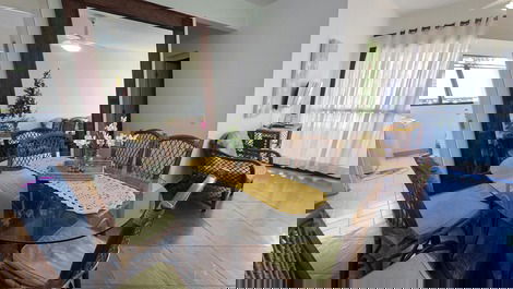 Enseada 2 bedrooms, 1 suite, balcony with screens, 1 parking space, beach service