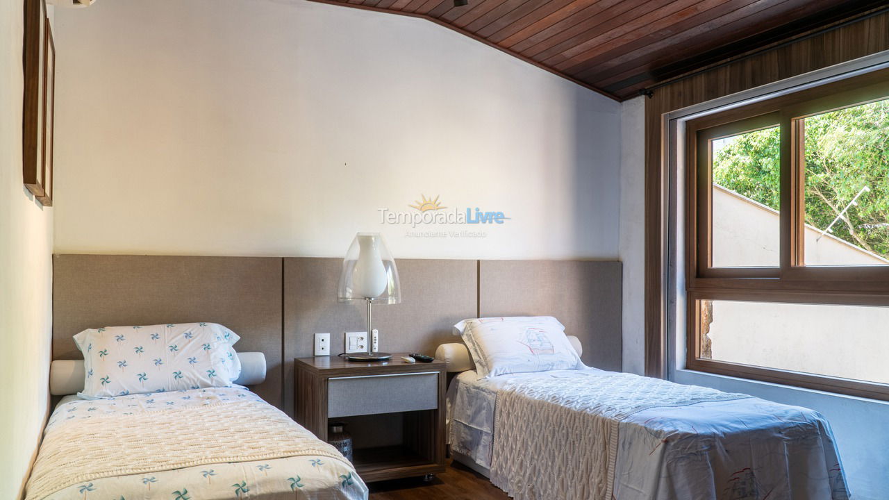 House for vacation rental in Florianopolis (Canasvieiras)