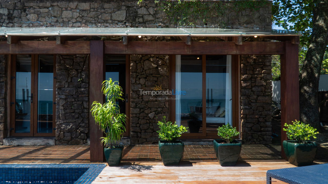 House for vacation rental in Florianopolis (Canasvieiras)