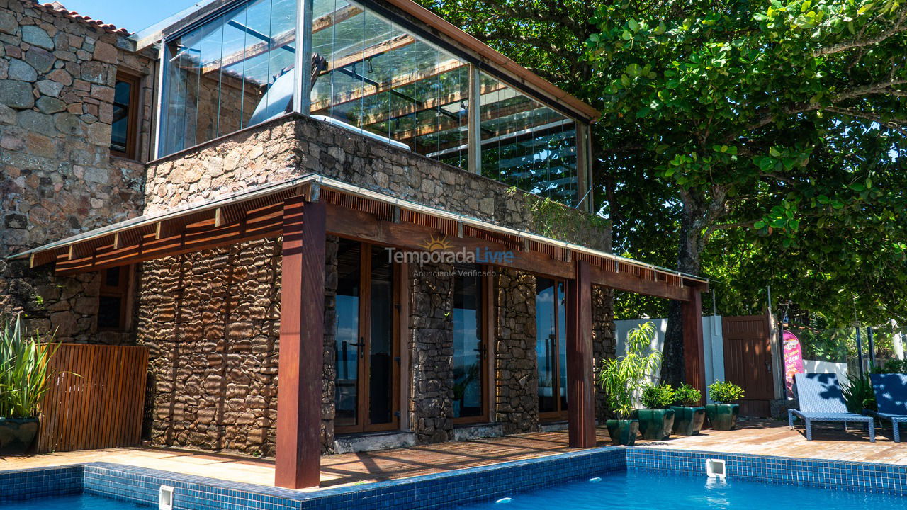 House for vacation rental in Florianopolis (Canasvieiras)