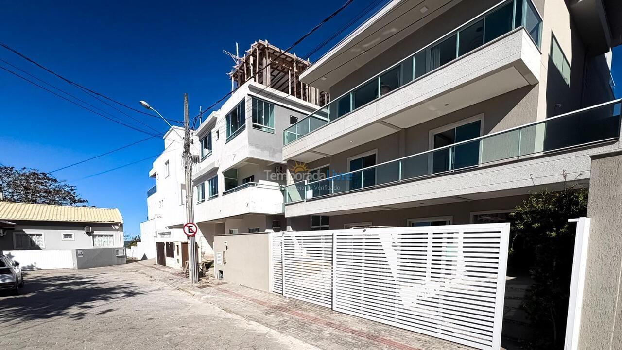 Apartamento para aluguel de temporada em Bombinhas (Canto Grande)