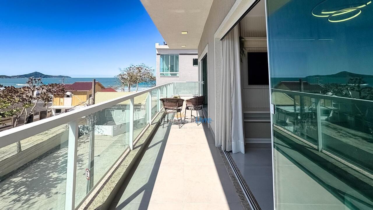 Apartamento para aluguel de temporada em Bombinhas (Canto Grande)