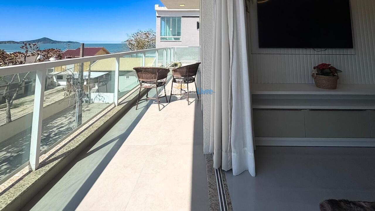 Apartamento para aluguel de temporada em Bombinhas (Canto Grande)