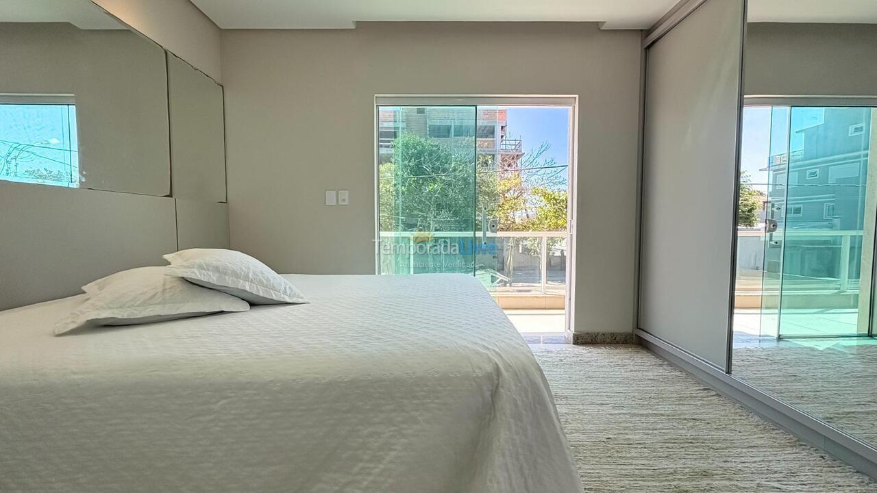 Apartamento para aluguel de temporada em Bombinhas (Canto Grande)