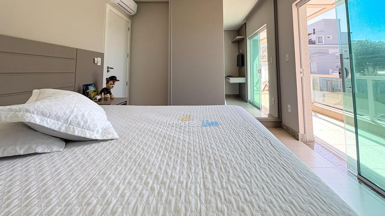 Apartamento para aluguel de temporada em Bombinhas (Canto Grande)