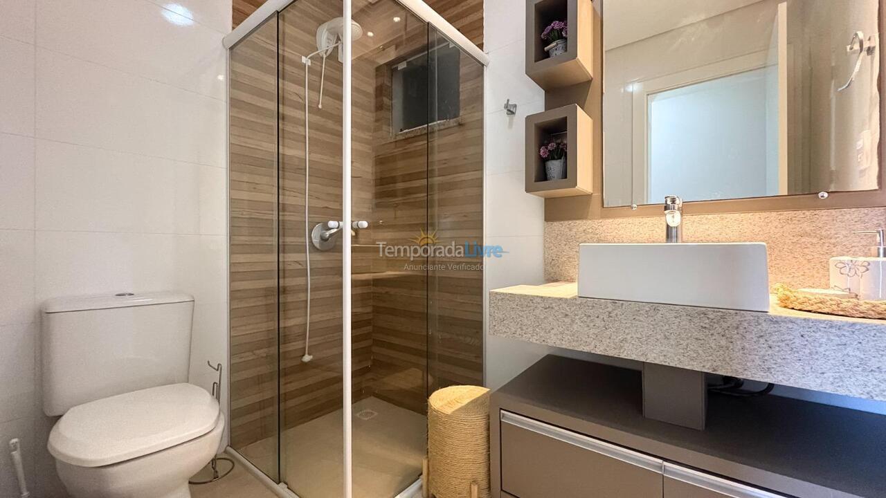 Apartamento para aluguel de temporada em Bombinhas (Canto Grande)