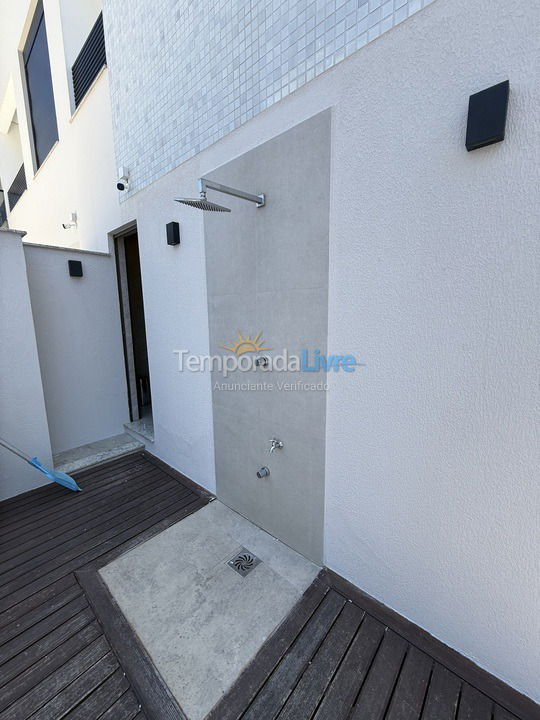 Apartamento para aluguel de temporada em Governador Celso Ramos (Palmas)