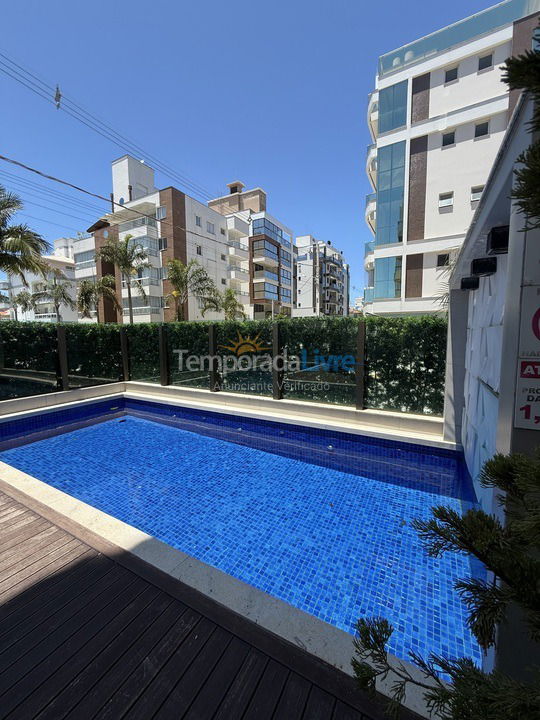 Apartamento para aluguel de temporada em Governador Celso Ramos (Palmas)