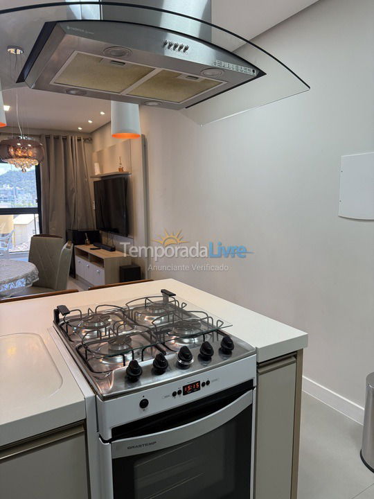 Apartamento para aluguel de temporada em Governador Celso Ramos (Palmas)