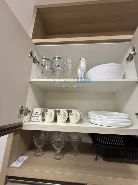 Apartamento para aluguel de temporada em Governador Celso Ramos (Palmas)