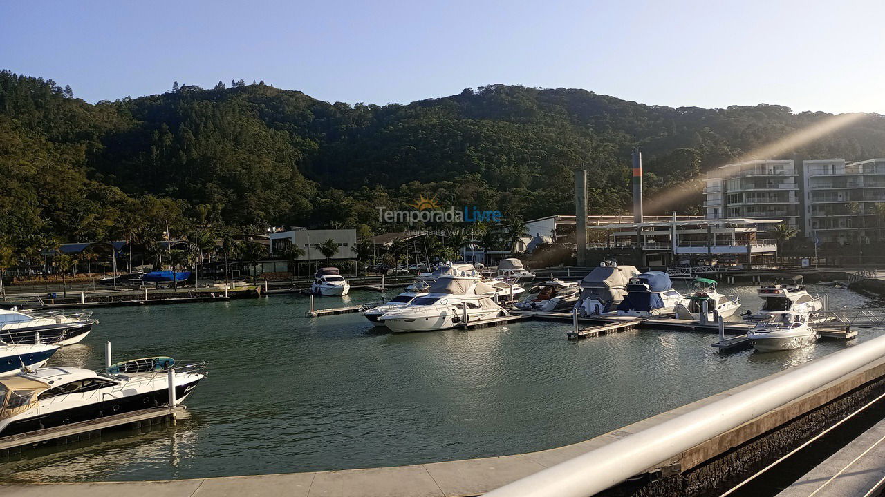 Casa para aluguel de temporada em Ubatuba (Saco da Ribeira)