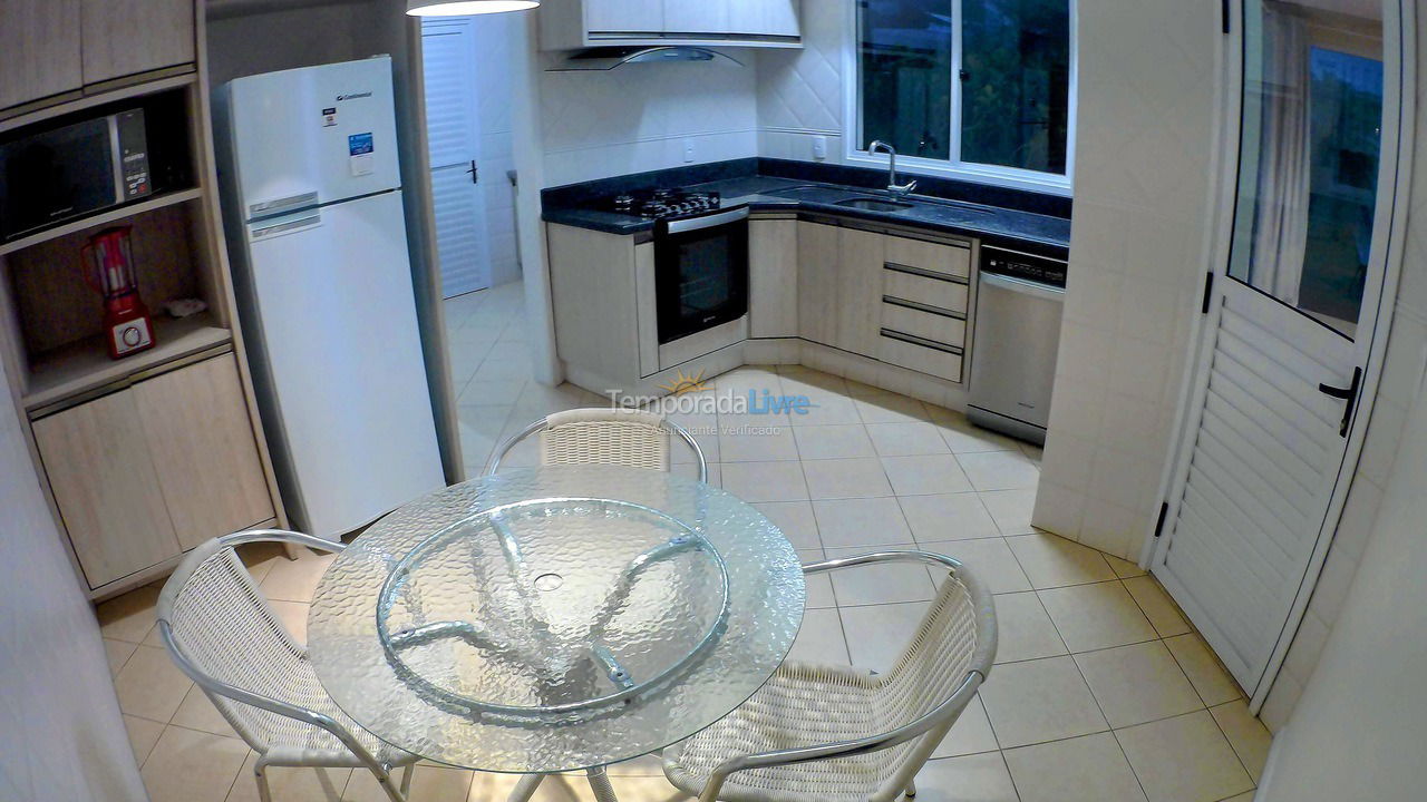 House for vacation rental in Florianopolis (Jurerê Internacional)