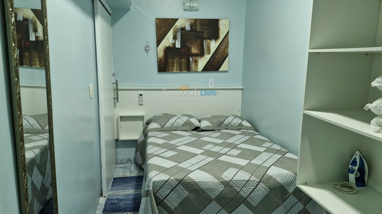 Apartamento para aluguel de temporada em Guarujá (Pitangueiras)