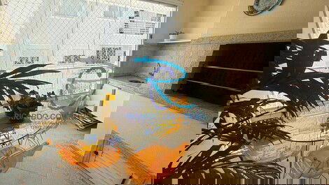 Sacada fechada com churrasqueira a carvão