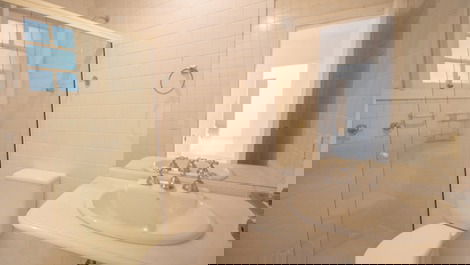 7 suites, piscina privada, espacio para familias numerosas, a 30 metros del mar.