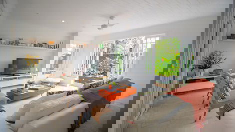 7 suites, piscina privada, espacio para familias numerosas, a 30 metros del mar.