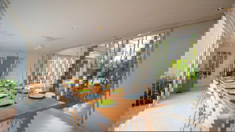 7 suites, piscina privada, espacio para familias numerosas, a 30 metros del mar.